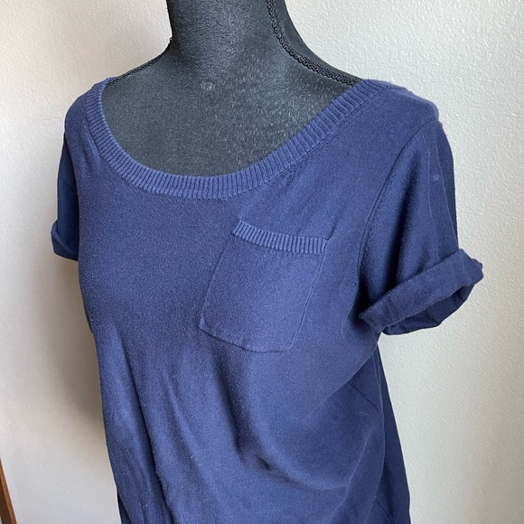 Gap maternity blue short sleeve sweater - Picture 2 of 6